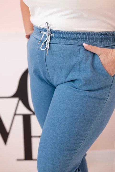 Spodnie damskie bawełniane Plus Size z elastyczną talią i wiązaniem jasno jeansowe Spodnie damskie bawełniane Plus Size z elastyczną talią i wiązaniem jasno jeansowe