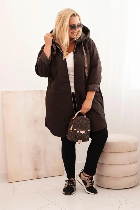 Kurtka damska Plus Size pikowana z kapturem i napisem HOPE brązowa Kurtka damska Plus Size pikowana z kapturem i napisem HOPE brązowa