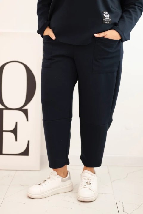 Komplet damski Plus Size masełko bluza i spodnie z kieszeniami granatowy