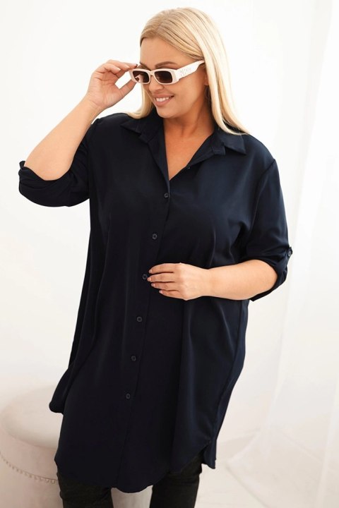 Sukienka damska koszulowa Plus Size z dłuższym tyłem i podwijanym rękawem granatowa