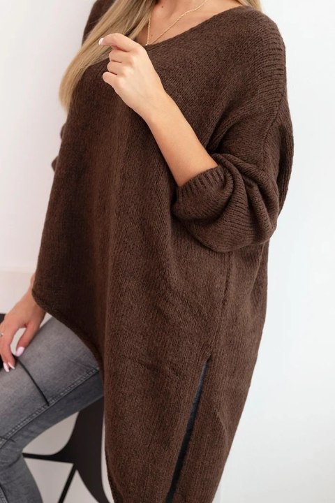 Sweter damski wełniany asymetryczny Plus Size z dekoltem V brązowy