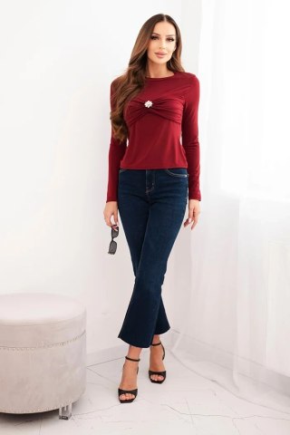 Bluzka damska z wiskozy dopasowana z drapowaniem i broszką bordowa
