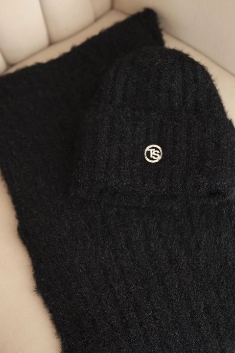 Komplet damski czapka i długi szalik z miękkiej przędzy czarny