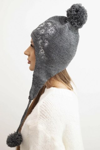 Czapka damska zimowa uszatka z pomponami K431 grafitowa