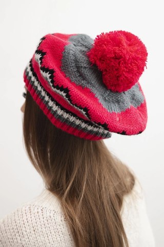 Czapka damska zimowa wełniana z pomponem i kolorowym wzorem K435 grafitowa + fuksja
