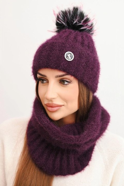 Komplet damski zimowy z pomponem i komin śliwkowy