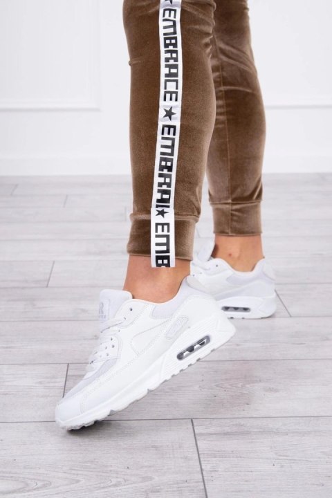 Komplet welurowy z ozdobnymi taśmami brązowy