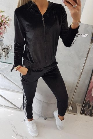 Komplet welurowy z ozdobnymi taśmami czarny