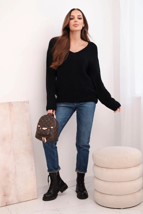 Sweter damski z miękkiej dzianiny z dekoltem V czarny