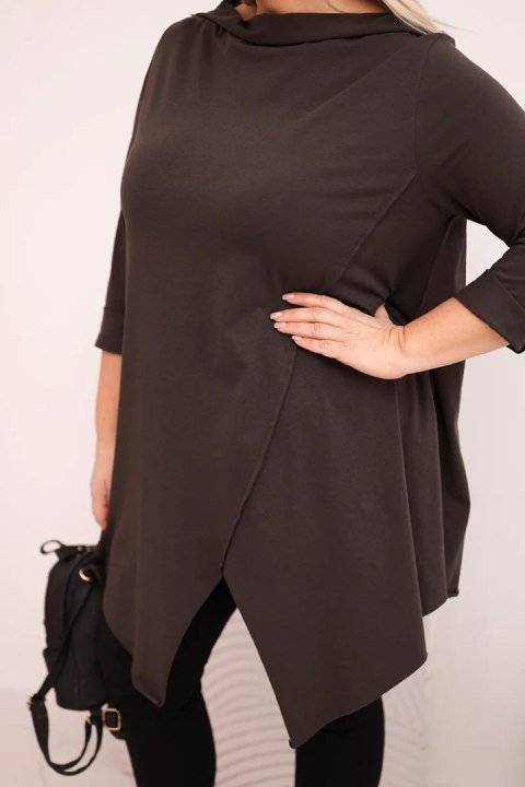 Bluzka damska bawełniana Plus Size asymetryczna z podwijanym rękawem brązowa