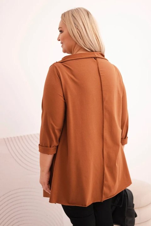 Bluzka damska bawełniana Plus Size asymetryczna z podwijanym rękawem ciemno camelowa