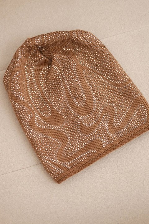 Czapka damska zimowa z moherem i połyskującym wzorem K502 camelowa