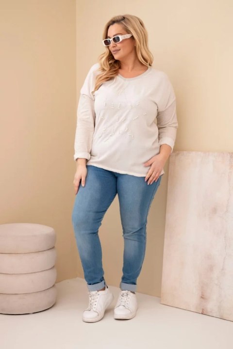 Bluzka damska Plus Size przecierana z napisem i perełkami beżowa