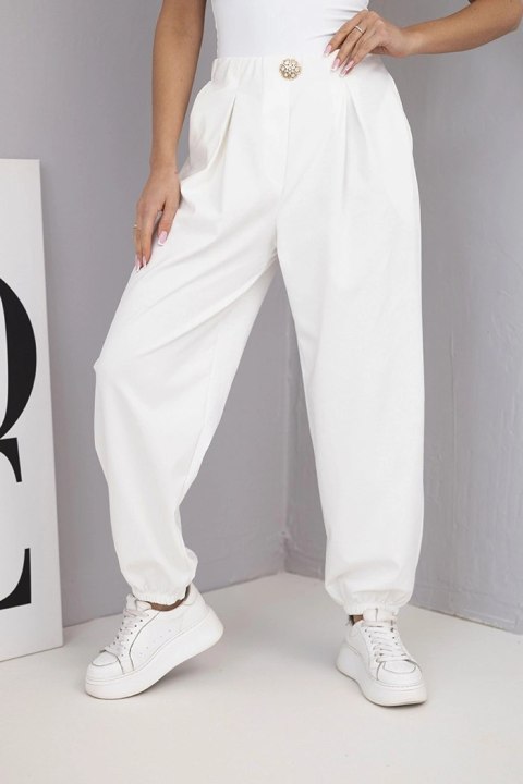 Spodnie damskie bawełniane z wysokim stanem i ozdobnym guzikiem ecru