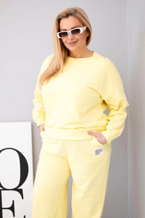 Komplet damski Plus Size bawełniany z luźną bluzą i spodniami z szeroką nogawką żółty