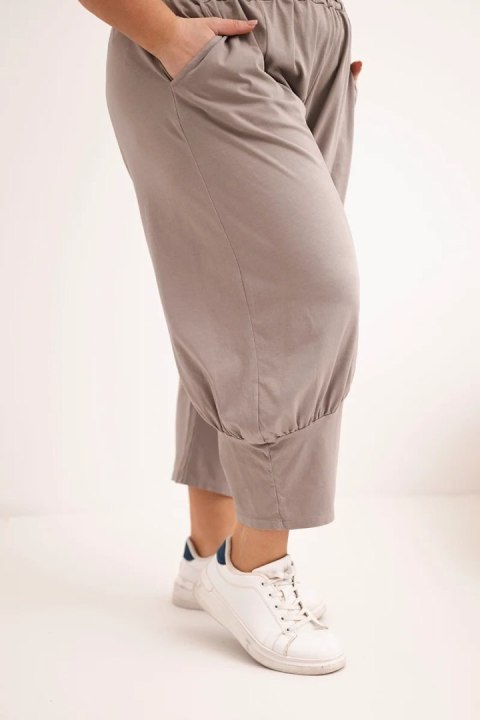 Spodnie damskie Plus Size z obniżonym krokiem i gumką w pasie fango