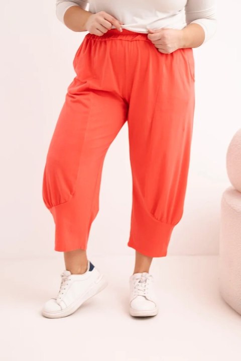 Spodnie damskie Plus Size z obniżonym krokiem i gumką w pasie koralowe