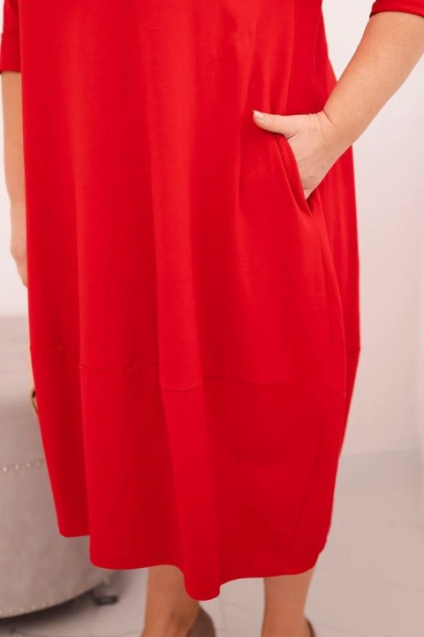 Sukienka damska bawełniana Plus Size z podwijanym rękawem i kieszeniami czerwona