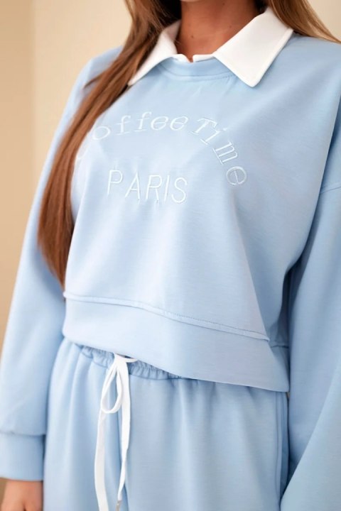 Komplet damski masełko bluza z kołnierzykiem i proste spodnie niebieski