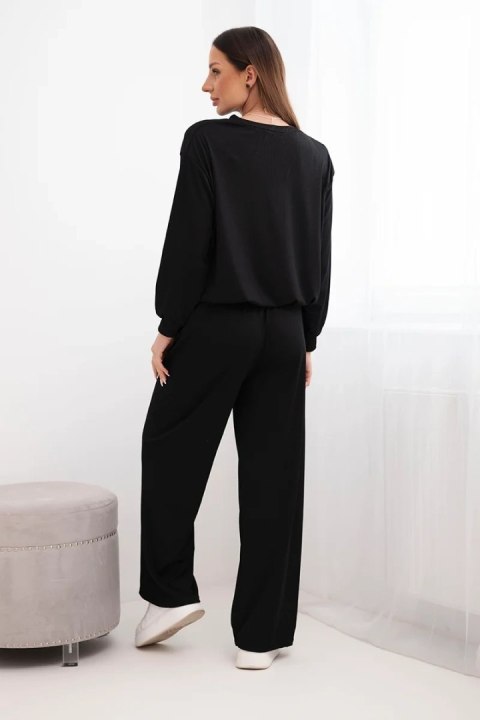 Komplet damski wiskozowy bluza z wisiorkiem i szerokie spodnie czarny