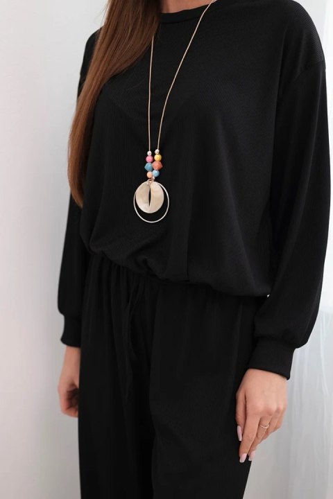 Komplet damski wiskozowy bluza z wisiorkiem i szerokie spodnie czarny