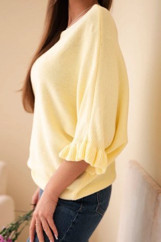 Sweter damski typu nietoperz z okrągłym dekoltem żółty
