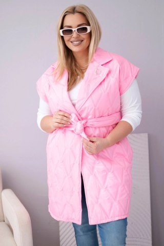 Kamizelka damska Plus Size pikowana z paskiem i kołnierzem jasno różowa