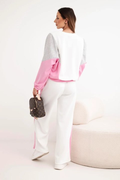 Komplet damski masełko z luźną bluzą i spodniami z szeroką nogawką jasny różowy