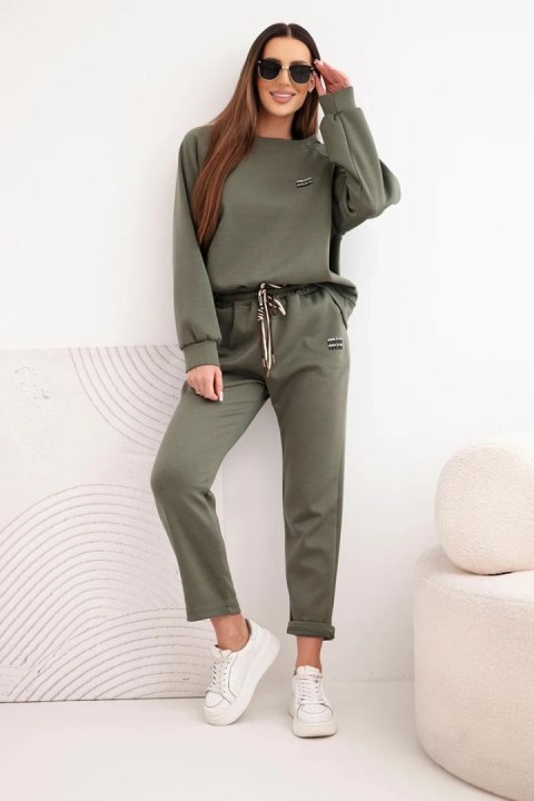 Komplet damski masełkowy z wiskozy z bluzą i spodniami khaki