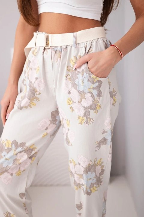 Spodnie damskie wiskozowe w kwiaty z paskiem beżowe