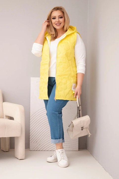 Kamizelka damska Plus Size z kapturem i pikowaniem w kwiaty żółta