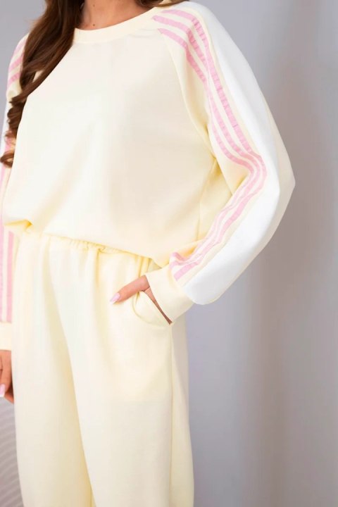 Komplet damski masełkowy z lampasem i ściągaczem żółty