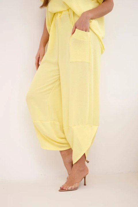 Komplet z wiskozy bluzka + spodnie żółty
