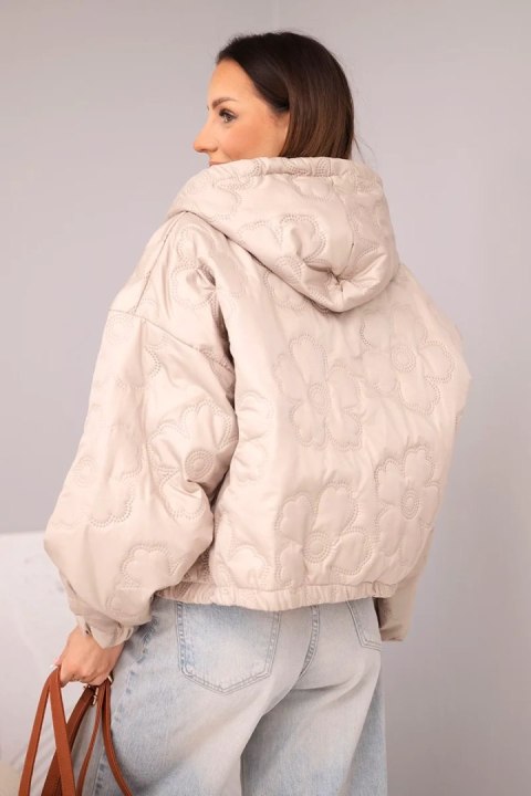 Kurtka damska pikowana z kapturem i ozdobnym tłoczeniem kwiatowym ciemno beżowa