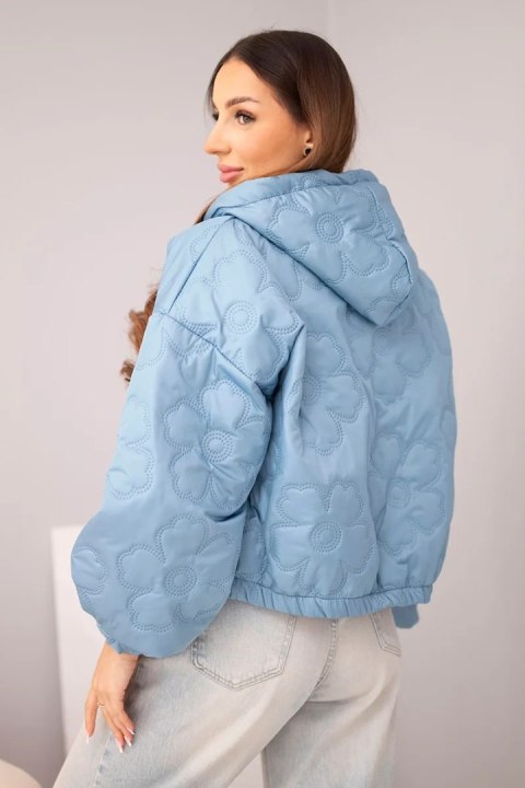 Kurtka damska pikowana z kapturem i ozdobnym tłoczeniem kwiatowym jeansowa