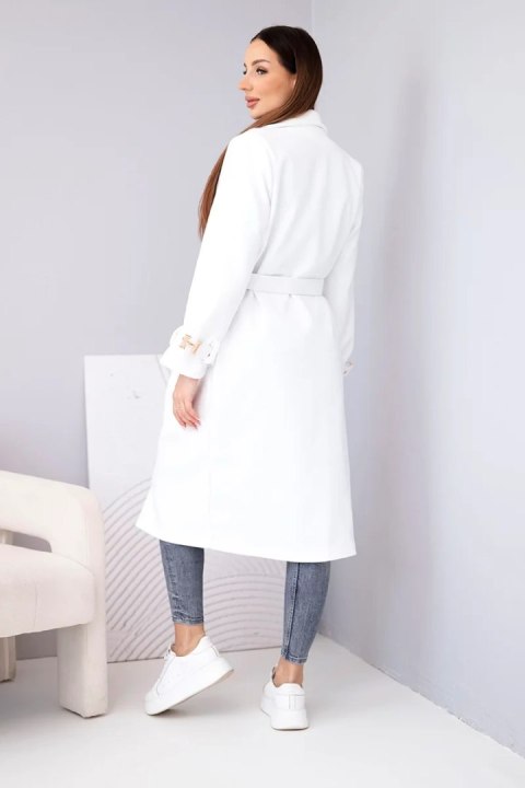 Płaszcz damski z paskiem i złotymi klamrami ecru