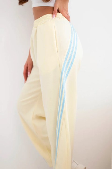 Spodnie damskie masełkowe z wiskozy z lampasem żółte