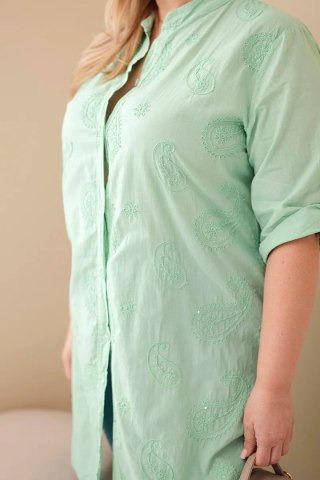 Sukienka damska Plus Size z haftem i podwijanym rękawem jabłkowa