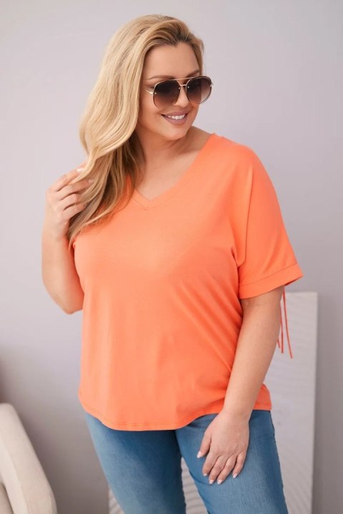 Bluzka damska bawełniana z dekoltem V i frędzlami na plecach łososiowa