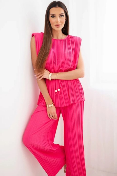 Komplet damski wiskozowy plisowany z wiązaną bluzką i szerokimi spodniami różowy