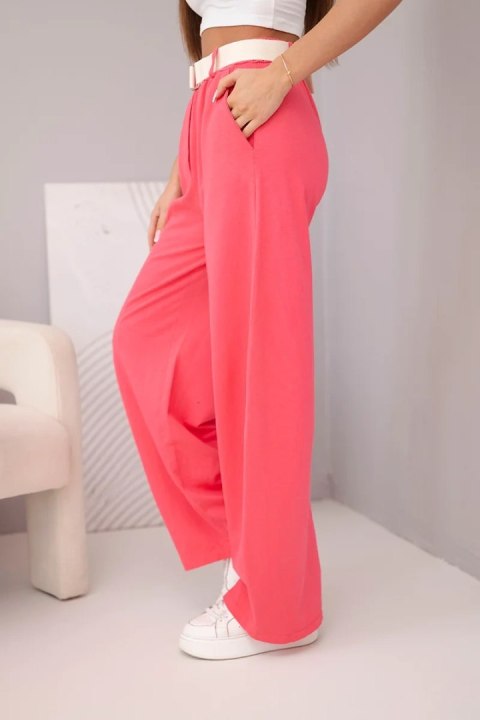 Spodnie damskie bawełniane z szeroką nogawką i paskiem malinowe