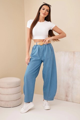 Spodnie damskie z szeroką nogawką i paskiem jasno jeansowe