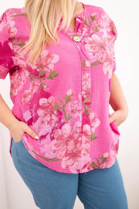 Bluzka damska bawełniana Plus Size z dekoltem V w kwiatowy wzór różowa