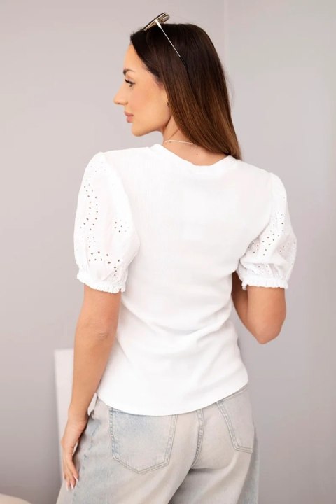 Bluzka damska bawełniana prążkowana z bufiastym rękawem i guziczkami biała