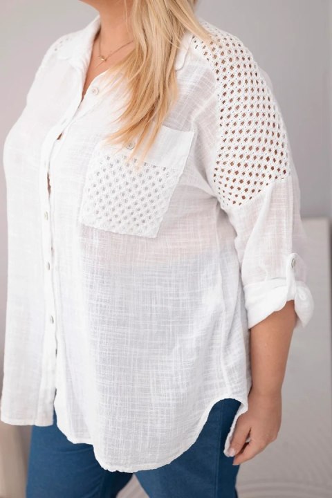 Koszula damska wiskozowa Plus Size z kołnierzykiem i koronkową wstawką biała