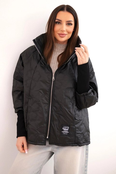 Kurtka damska wiosenna pikowana z ozdobnym tłoczeniem i zamkiem czarna