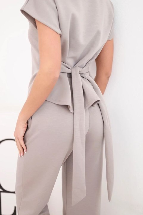 Komplet damski masełko z bluzką z krótkim rękawem i spodniami szeroka nogawka fango