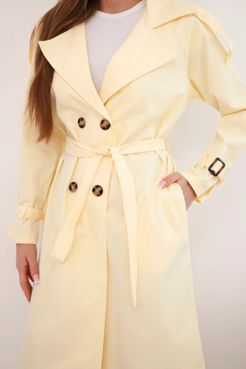 Płaszcz damski wiązany w talii z kołnierzem żółty