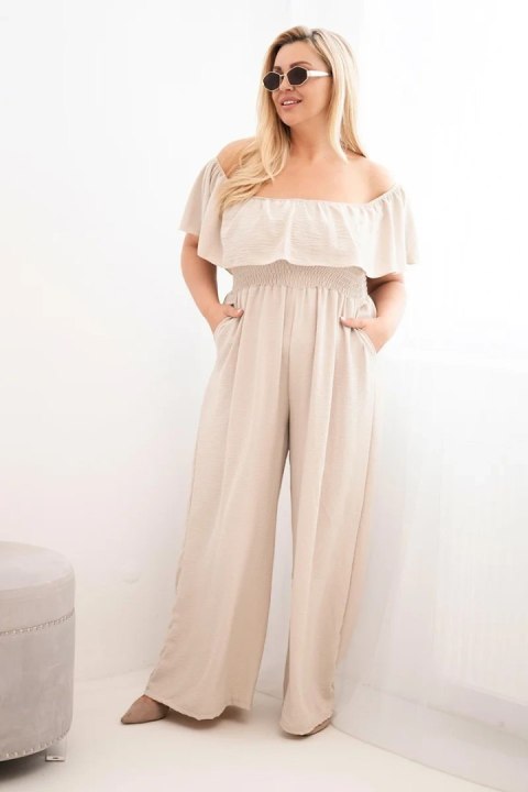 Kombinezon damski Plus Size z falbaną i krótkim rękawem beżowy