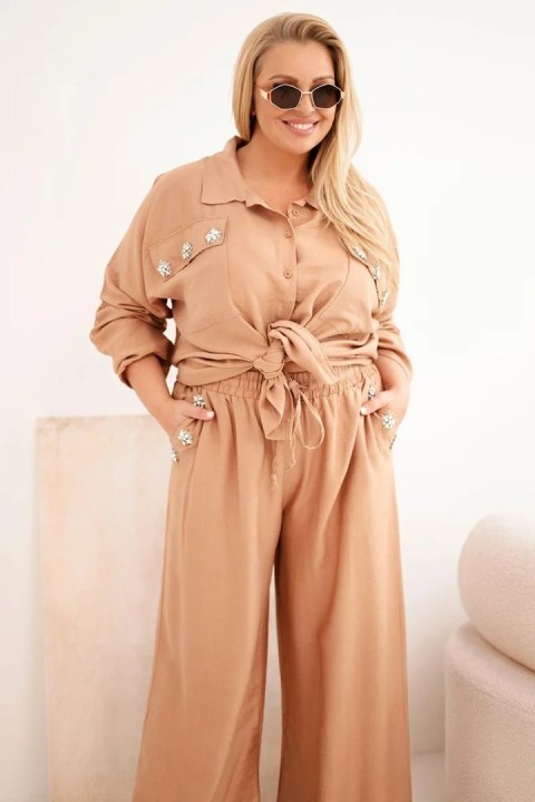 Komplet damski Plus Size z koszulą i szerokimi spodniami camelowy